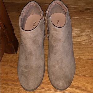 Old navy heel ankle boots